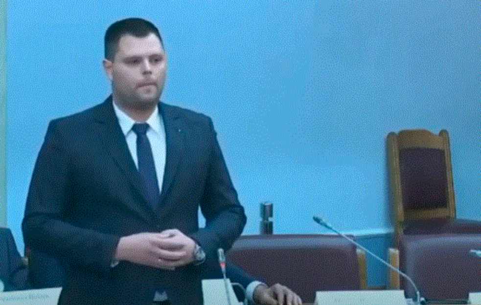 SRBIN ĆE BITI NOVI GRADONAČELNIK NIKŠIĆA: Ko je Marko Kovačević, <span style='color:red;'><b>običan čovek</b></span> iz Nikšića! 